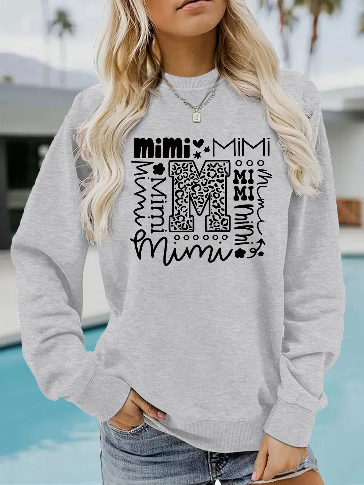Letter printed round neck long sleeved sweatshirt