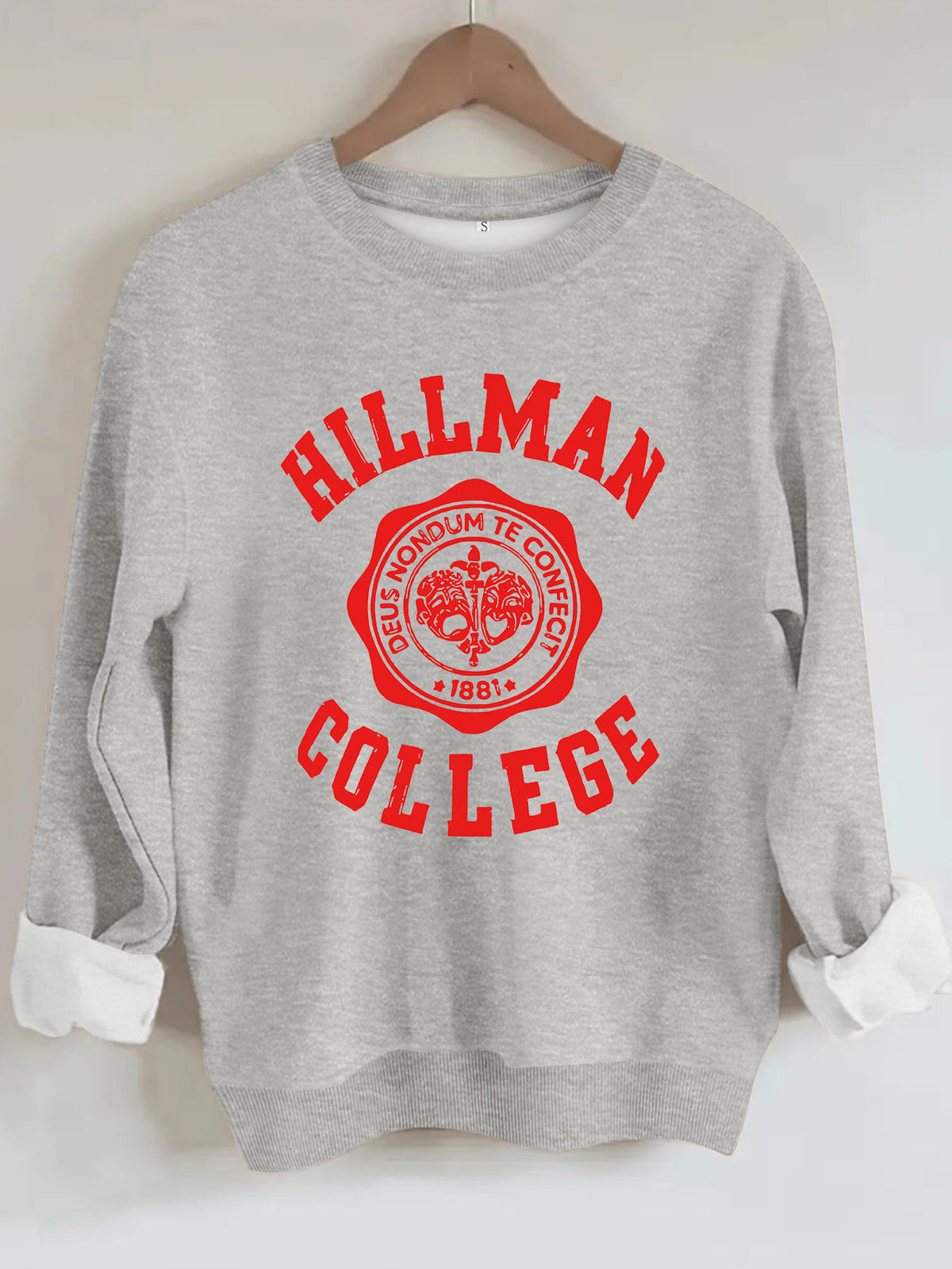 Badge printed long sleeved fleece sweatshirt
